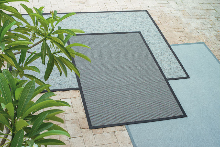 Outdoor carpet