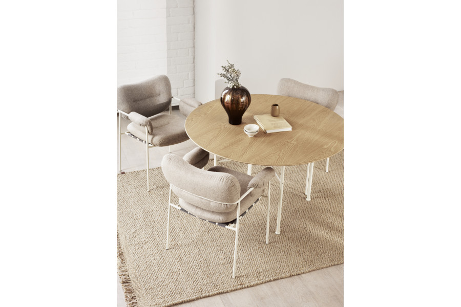 Chair Bollo