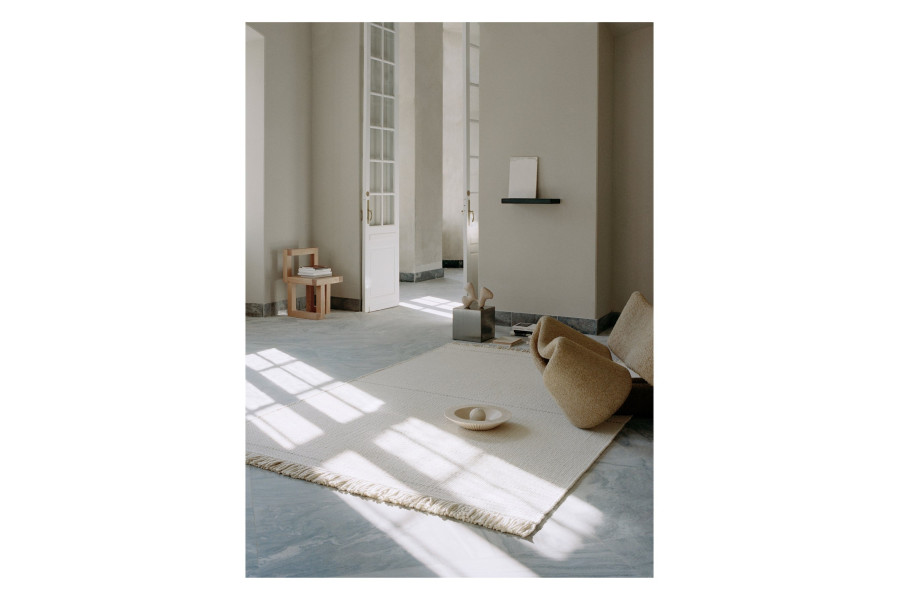 Rug AWAKENED MIND White