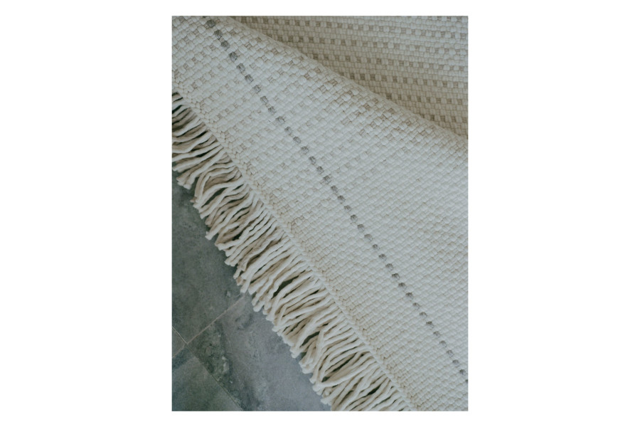 Rug AWAKENED MIND White