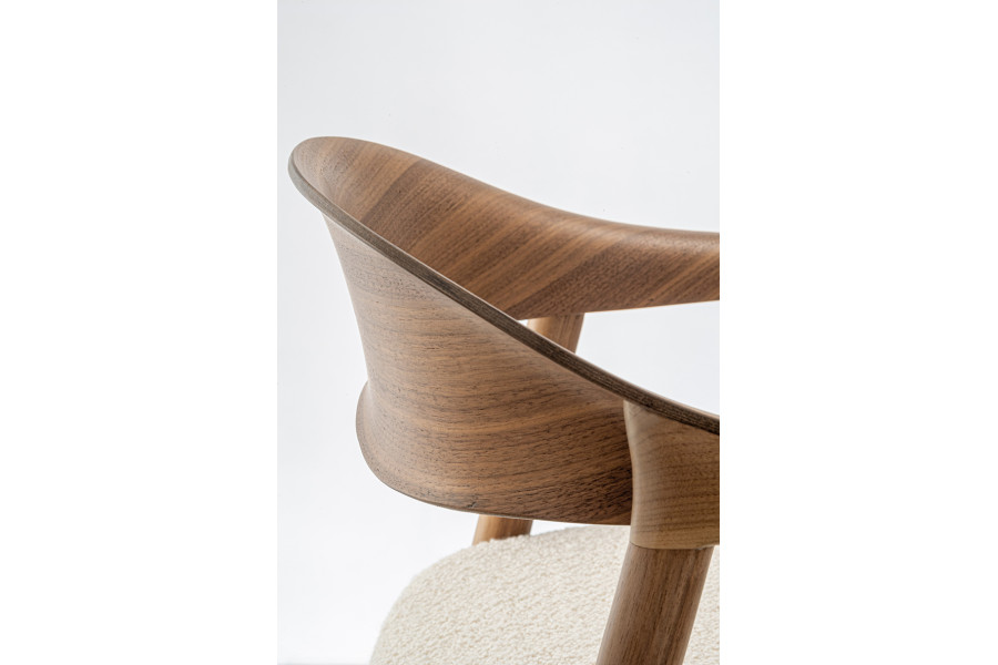 Chair Héra