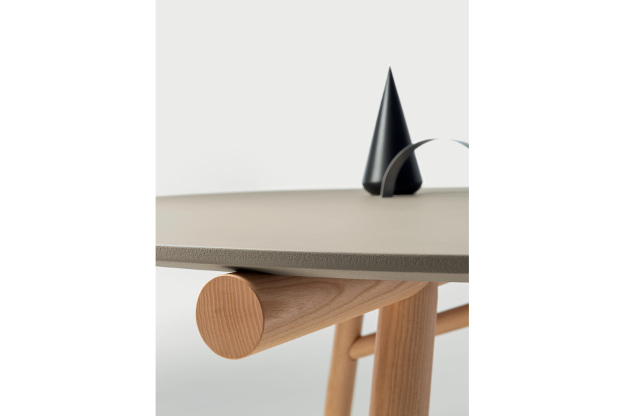 Table MAESTRO (140 cm)