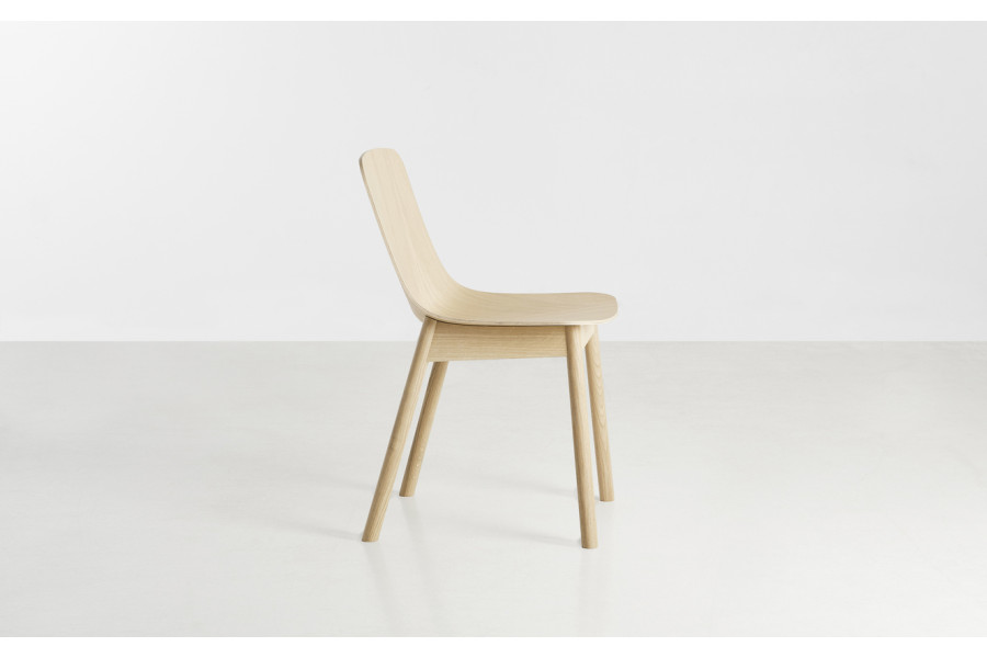 MONO DINING CHAIR WHITE PIGMENTED OAK